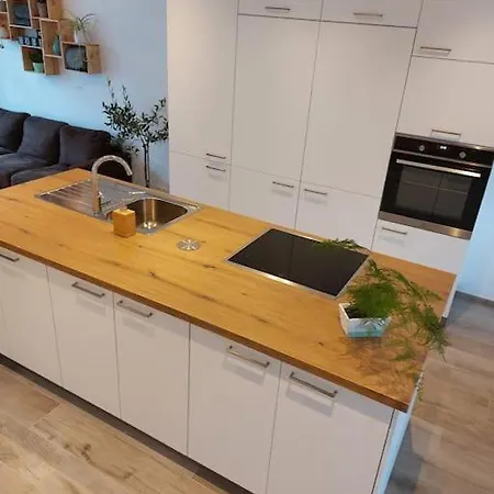 Aux Six Fontaines Apartman Herve